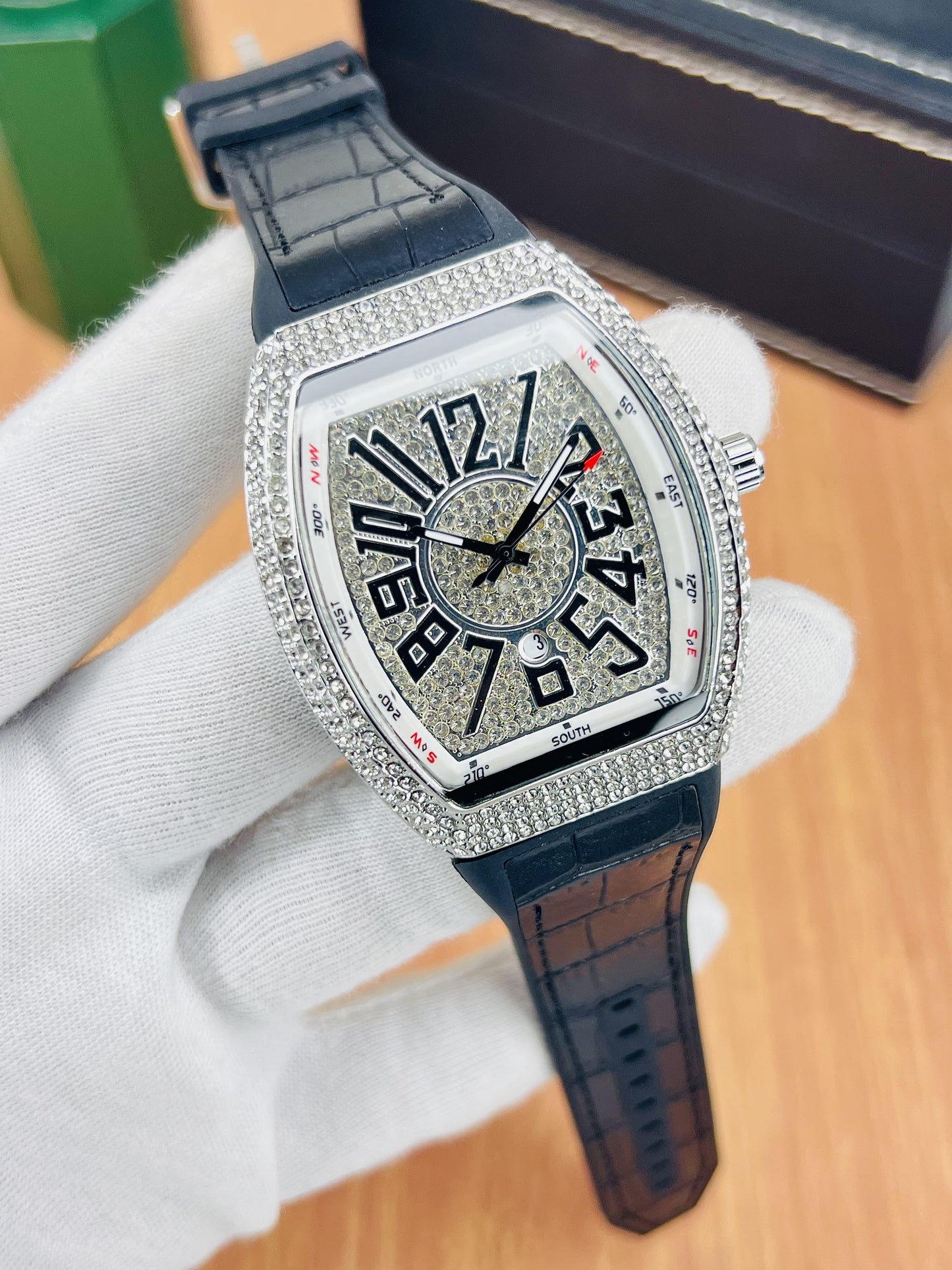 FRANCK MULLER – Full Stone Black Gents - RavaLuxe