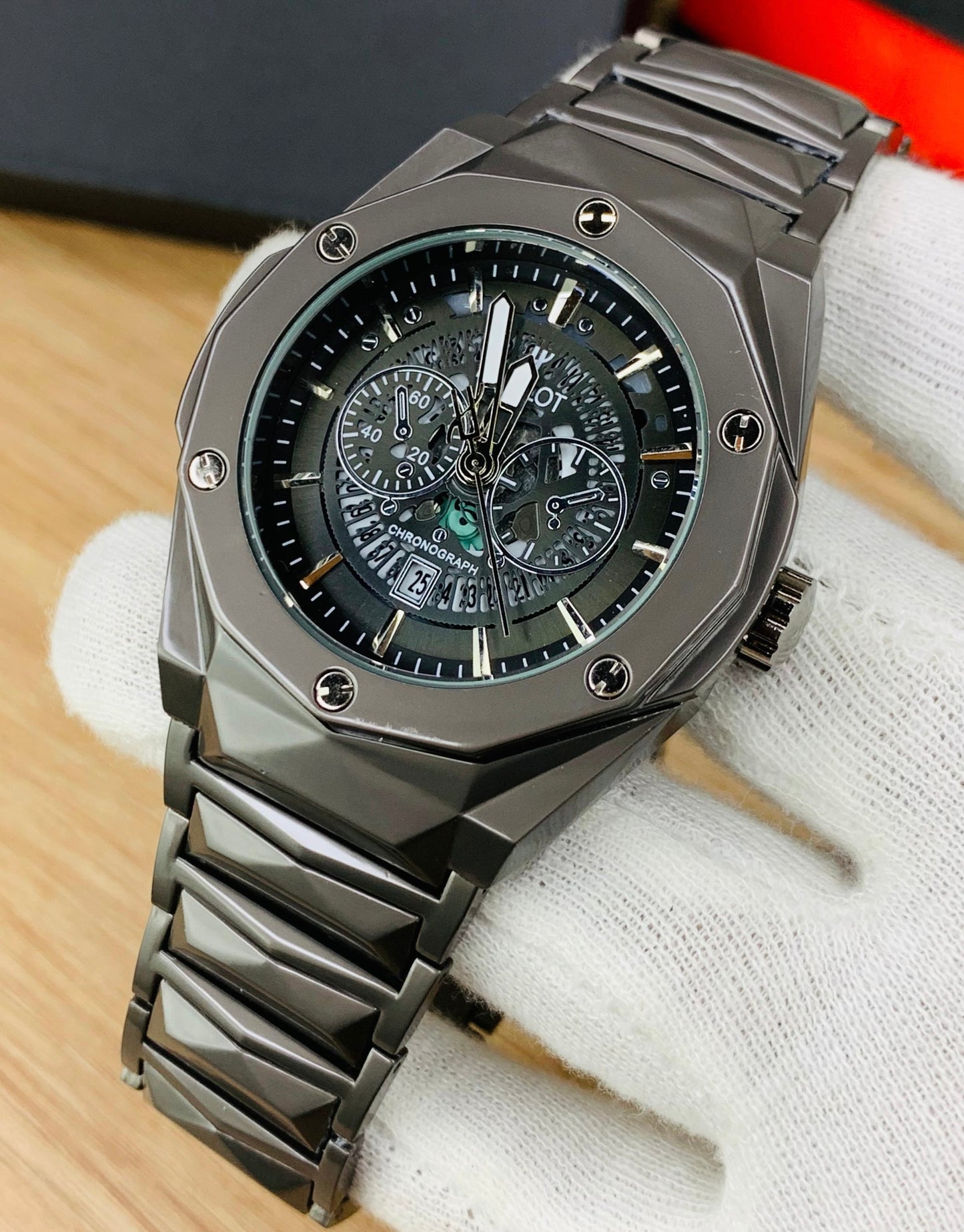 HUBLOT – Men's Watches STAINLESS STEEL DIAMOND CUT