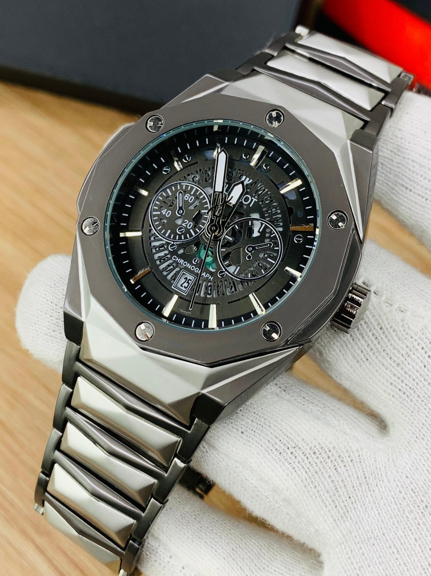HUBLOT – Men's Watches STAINLESS STEEL DIAMOND CUT
